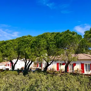 Du Joli Bois 2* Cassis