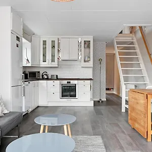 Entire Modern In Kista - Suitable For Four Persons Stockholm